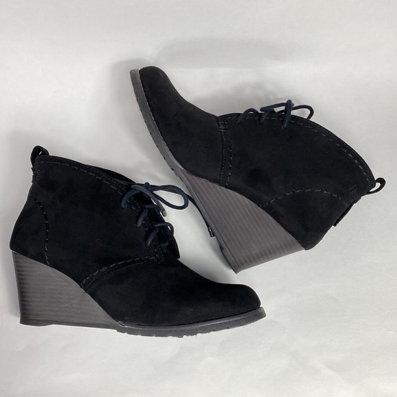 SO Black Wedge Booties - Picture 2 of 11